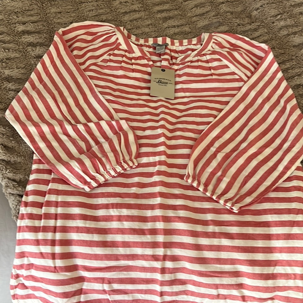 Red and white striped Bass top